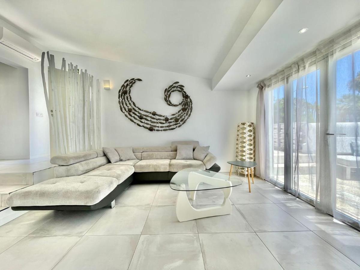 Villa 12 Адехе Екстер'єр фото
